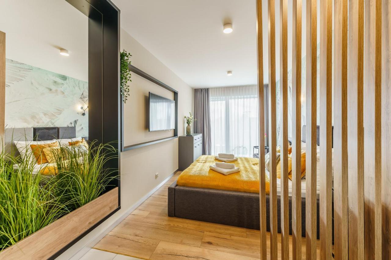 Perlowa Przystan Rent - Classic Gold & Silver Lägenhet Kołobrzeg Exteriör bild